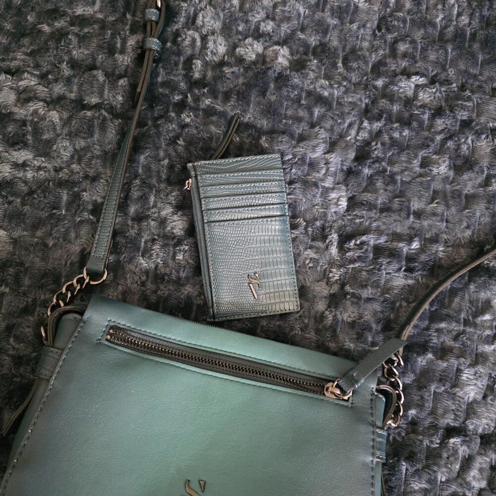 Simply Vera Green Ombre Purse & Matching Wallet